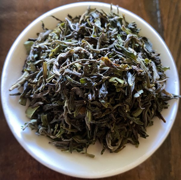 darjeeling victoria's peak first flush organic leaves